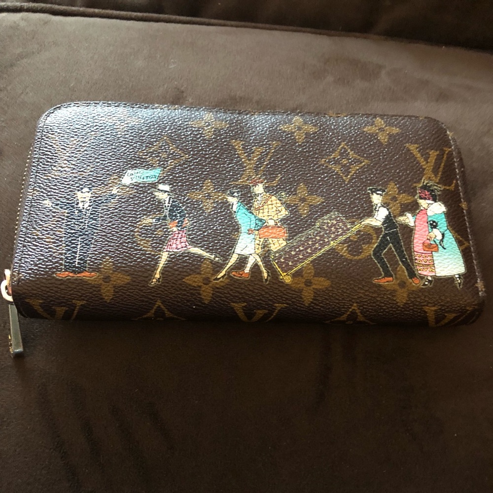 Authentic Louis Vuitton Zippy Wallet